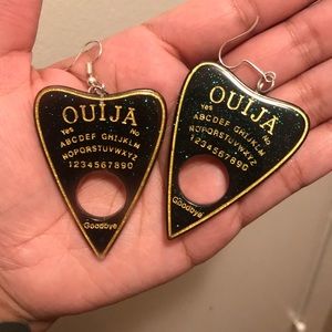 Ouija earrings 💕